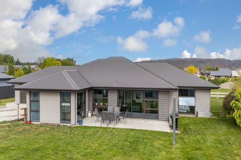 Photo of property in 68 Larch Crescent, Alexandra, 9320