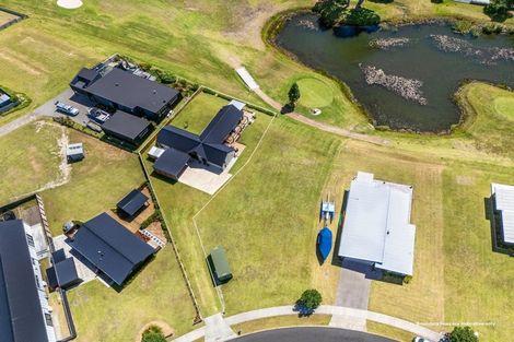 Photo of property in 105 Rangiora Crescent, Matarangi, Whitianga, 3592
