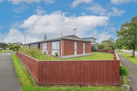 Photo of property in 2 Moyne Avenue, Milson, Palmerston North, 4414
