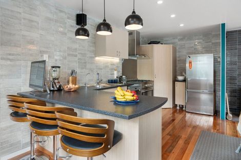 Photo of property in 11 Haywards Lane, Duvauchelle, 7581