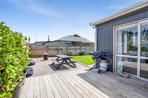 Photo of property in 8 Richmond Street, Fitzroy, New Plymouth, 4312