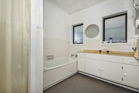 Photo of property in 5 Hinemoa Street, Onerahi, Whangarei, 0110