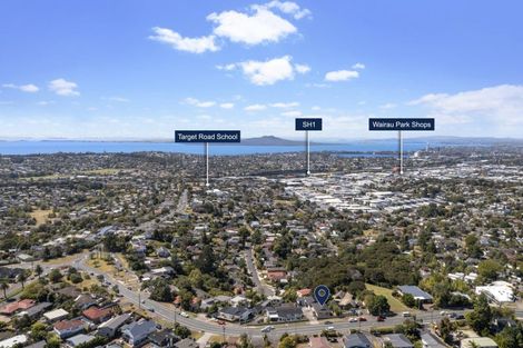 Photo of property in 1/39 Sunset Road, Totara Vale, Auckland, 0632