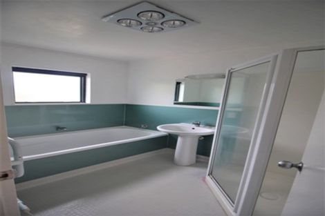 Photo of property in 12 Halcione Close, Flagstaff, Hamilton, 3210