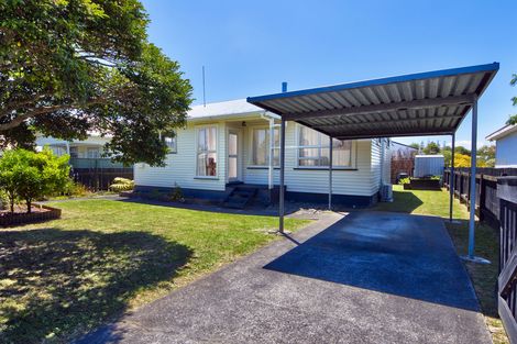 Photo of property in 16 Woodglen Road, Glen Eden, Auckland, 0602