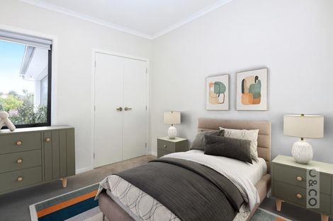 Photo of property in 15 Vogwill Road, Kumeu, 0810