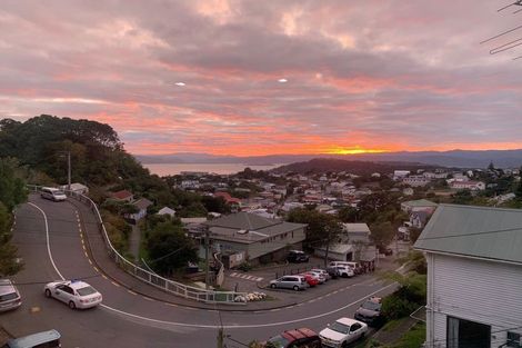 Photo of property in 77 Todman Street, Brooklyn, Wellington, 6021