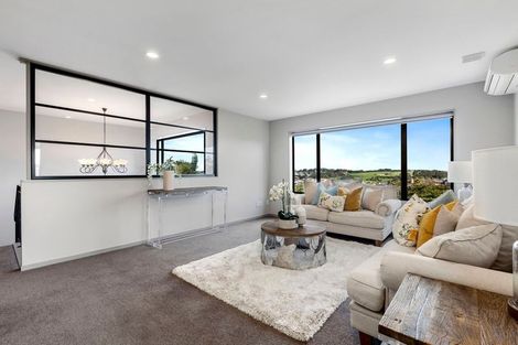 Photo of property in 33 Kilkelly Avenue, Pinehill, Auckland, 0632
