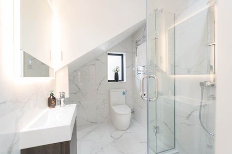 Photo of property in 11b Addison Street, Blockhouse Bay, Auckland, 0600