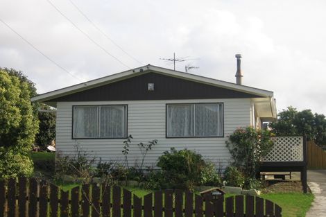 Photo of property in 38 Levant Street, Cannons Creek, Porirua, 5024