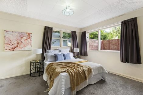 Photo of property in 42 West Lynn Road, Titirangi, Auckland, 0604