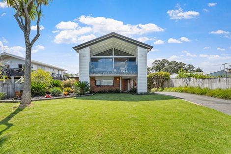 Photo of property in 11 Barrier View Road, Leigh, 0985