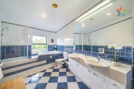 Photo of property in 69 Howard Road, Point Howard, Lower Hutt, 5013