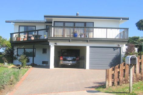 Photo of property in 2 Harbour Lights Terrace, Whitianga, 3592