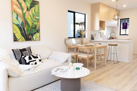 Photo of property in 13 Paetai Lane, Te Atatu Peninsula, 0610