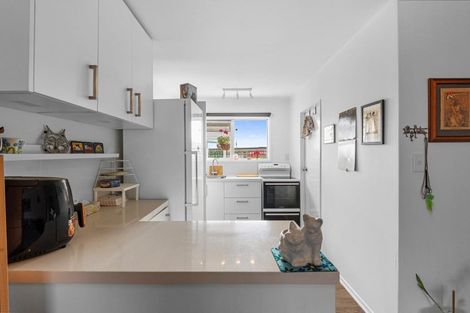 Photo of property in 5/13 Seabrook Avenue, New Lynn, Auckland, 0600