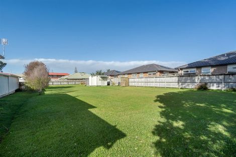 Photo of property in 8 Puriri Avenue, Orewa, 0931