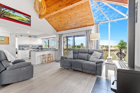 Photo of property in 12 Castaway Place, Gulf Harbour, Whangaparaoa, 0930