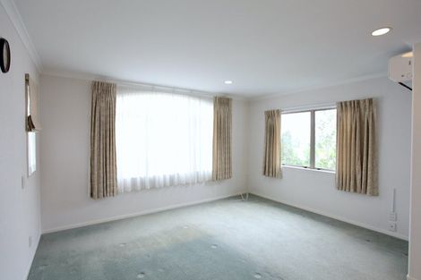 Photo of property in 7 Corta Bella Place, Golflands, Auckland, 2013
