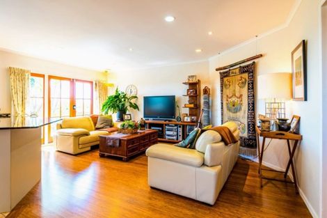 Photo of property in 210 Whitford Road, Shamrock Park, Auckland, 2016