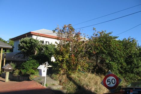 Photo of property in 14 Omar Street, Khandallah, Wellington, 6035