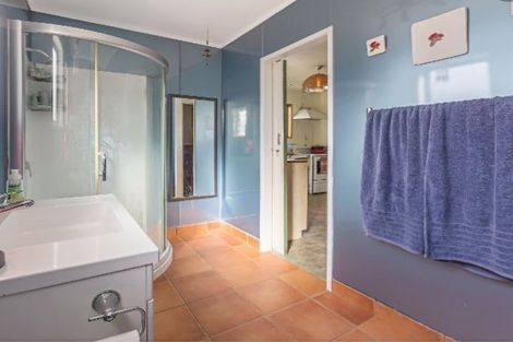 Photo of property in 27 Tramway Road, Beach Haven, Auckland, 0626