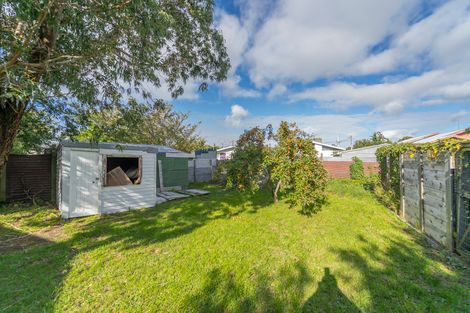 Photo of property in 15 Hardie Grove, Featherston, 5710