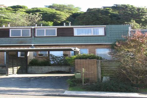 Photo of property in 93a Churton Drive, Churton Park, Wellington, 6037