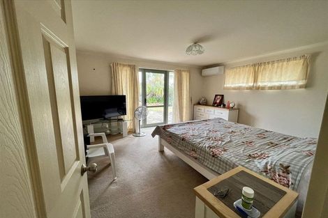 Photo of property in 9 Lake Panorama Drive, Henderson, Auckland, 0612