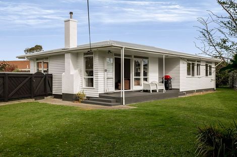 Photo of property in 98 Maxwells Line, Awapuni, Palmerston North, 4412