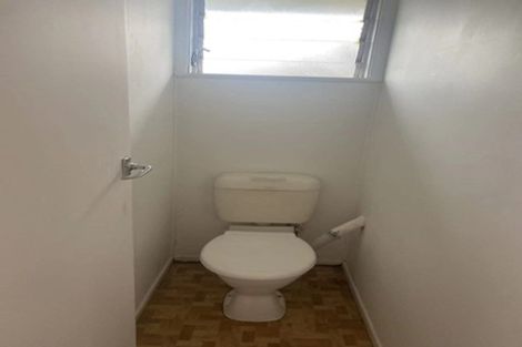 Photo of property in 42a Dale Crescent, Pakuranga, Auckland, 2010