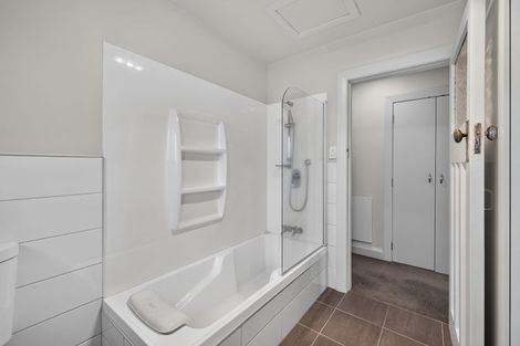 Photo of property in 77 Tomes Road, St Albans, Christchurch, 8052