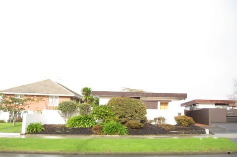 Photo of property in 3/51 Uxbridge Road, Mellons Bay, Auckland, 2014