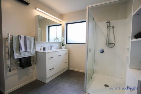 Photo of property in 90 Regency Crescent, Redwood, Christchurch, 8051