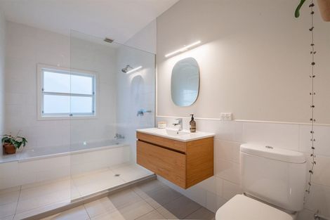 Photo of property in 10 Egremont Street, Belmont, Auckland, 0622