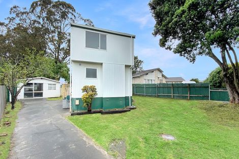Photo of property in 4 Vimy Place, Mangere, Auckland, 2022