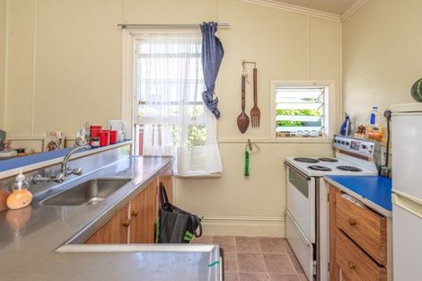 Photo of property in 11 Kelvin Street, Aramoho, Wanganui, 4500