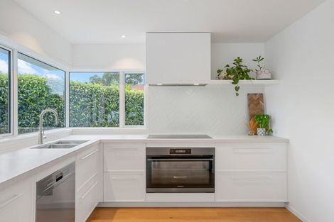 Photo of property in 27 Maygrove Drive, Orewa, 0931