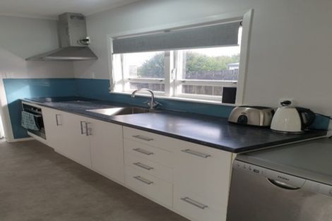 Photo of property in 3 Stevenson Road, Clarks Beach, 2122