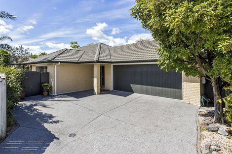 Photo of property in 7 Nad Place, East Tamaki Heights, Auckland, 2016
