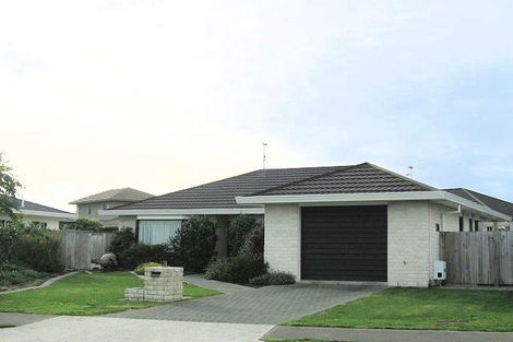 Photo of property in 15 Beach Haven Place, Paraparaumu Beach, Paraparaumu, 5032