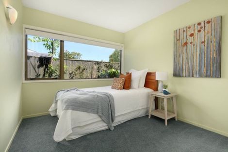 Photo of property in 133 Fisher Parade, Sunnyhills, Auckland, 2010