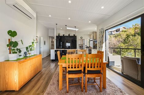 Photo of property in 15 Luxton Place, Mount Pleasant, Christchurch, 8081