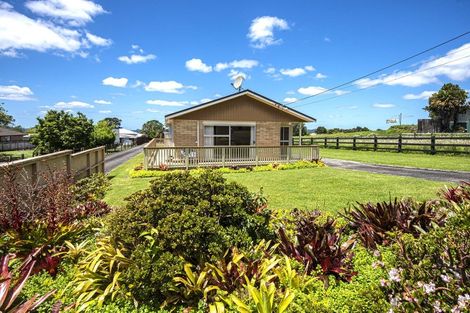 Photo of property in 16 Lake Ora Road, Te Kamo, Whangarei, 0112