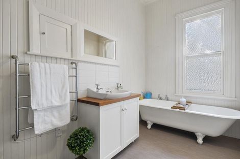 Photo of property in 30 Hobson Street, Saint Clair, Dunedin, 9012