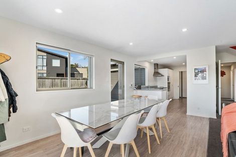 Photo of property in 17a Mataraki Place, Wanaka, 9305