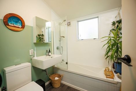 Photo of property in 264c Grounsell Crescent, Belmont, Lower Hutt, 5010