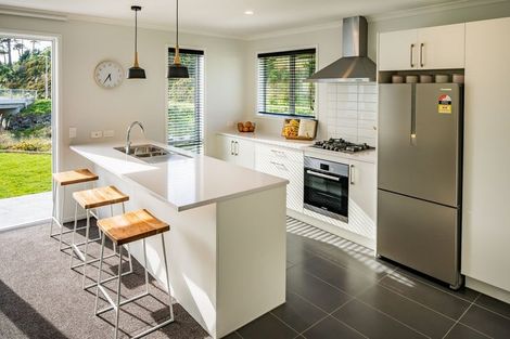 Photo of property in 135 Silverstream Road, Crofton Downs, Wellington, 6035