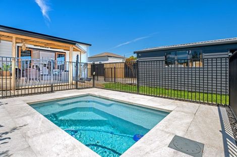 Photo of property in 21 Wellington Street, Te Hapara, Gisborne, 4010