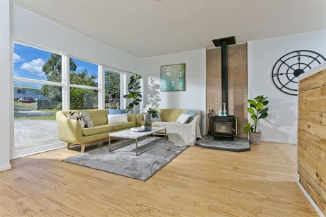 Photo of property in 18 Lendic Avenue, Henderson, Auckland, 0612